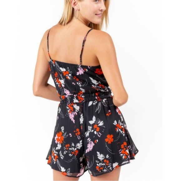 Floral print romper - Picture 2 of 5